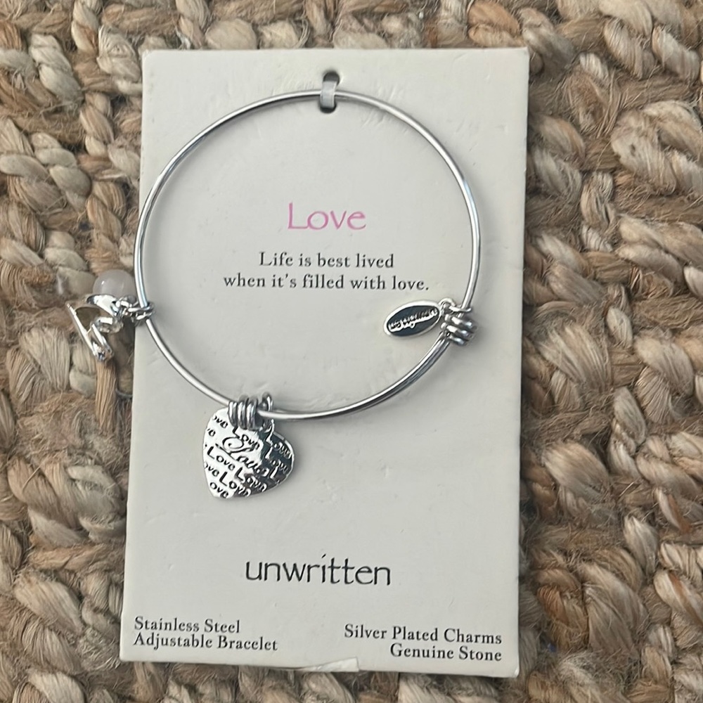 NWT UNWRITTEN LOVE VALENTINES DAY BRACELET